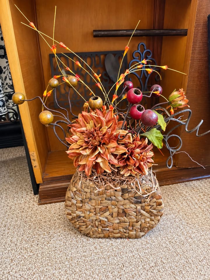 Read more about the article Bring Autumn Home—Rustic Charm for $18